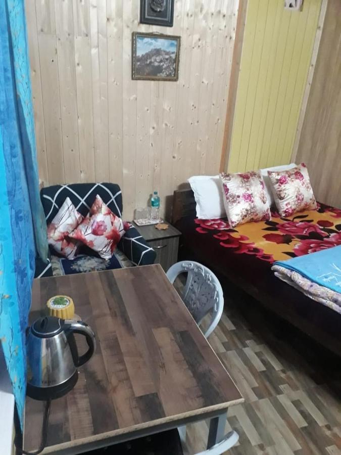 Smriya Homestay ダージリン エクステリア 写真